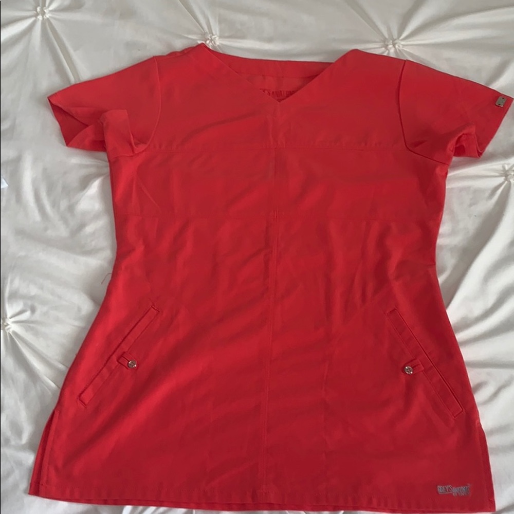 Salmon scrub top